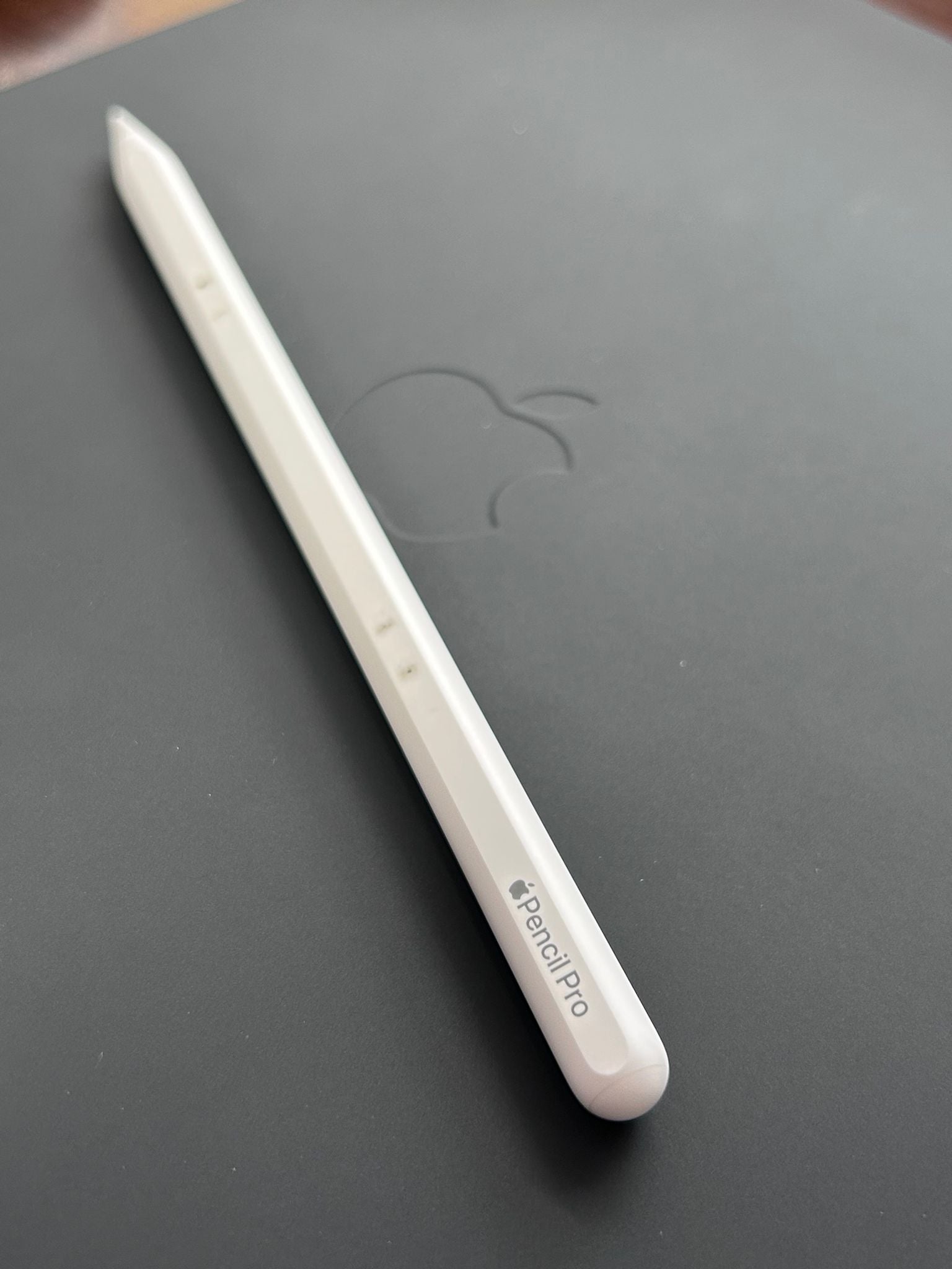 iPad Pro 13 inch M4 256 GB + Husă Apple + Apple Pencil Pro