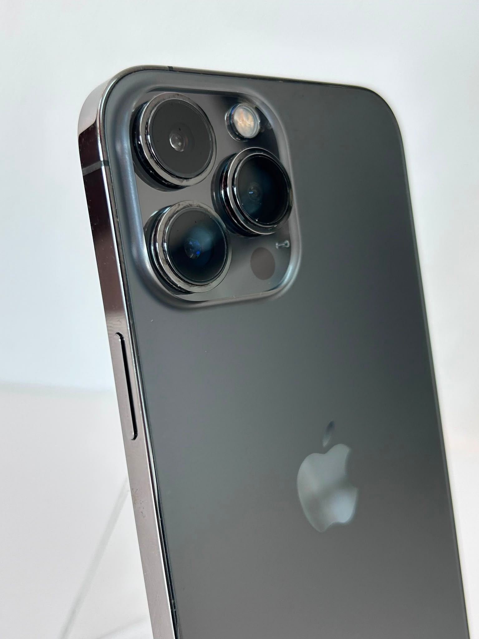 iPhone 13 Pro Max 128GB Graphite – Smartphone Apple 5G cu Display 6,7”, A15 Bionic și Cameră Pro