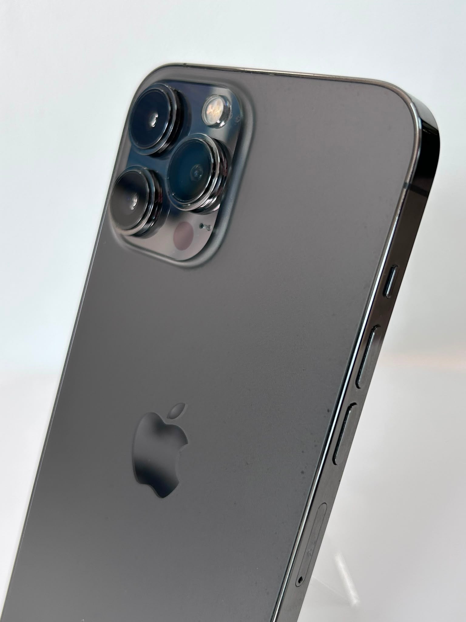 iPhone 13 Pro Max 128GB Graphite – Smartphone Apple 5G cu Display 6,7”, A15 Bionic și Cameră Pro