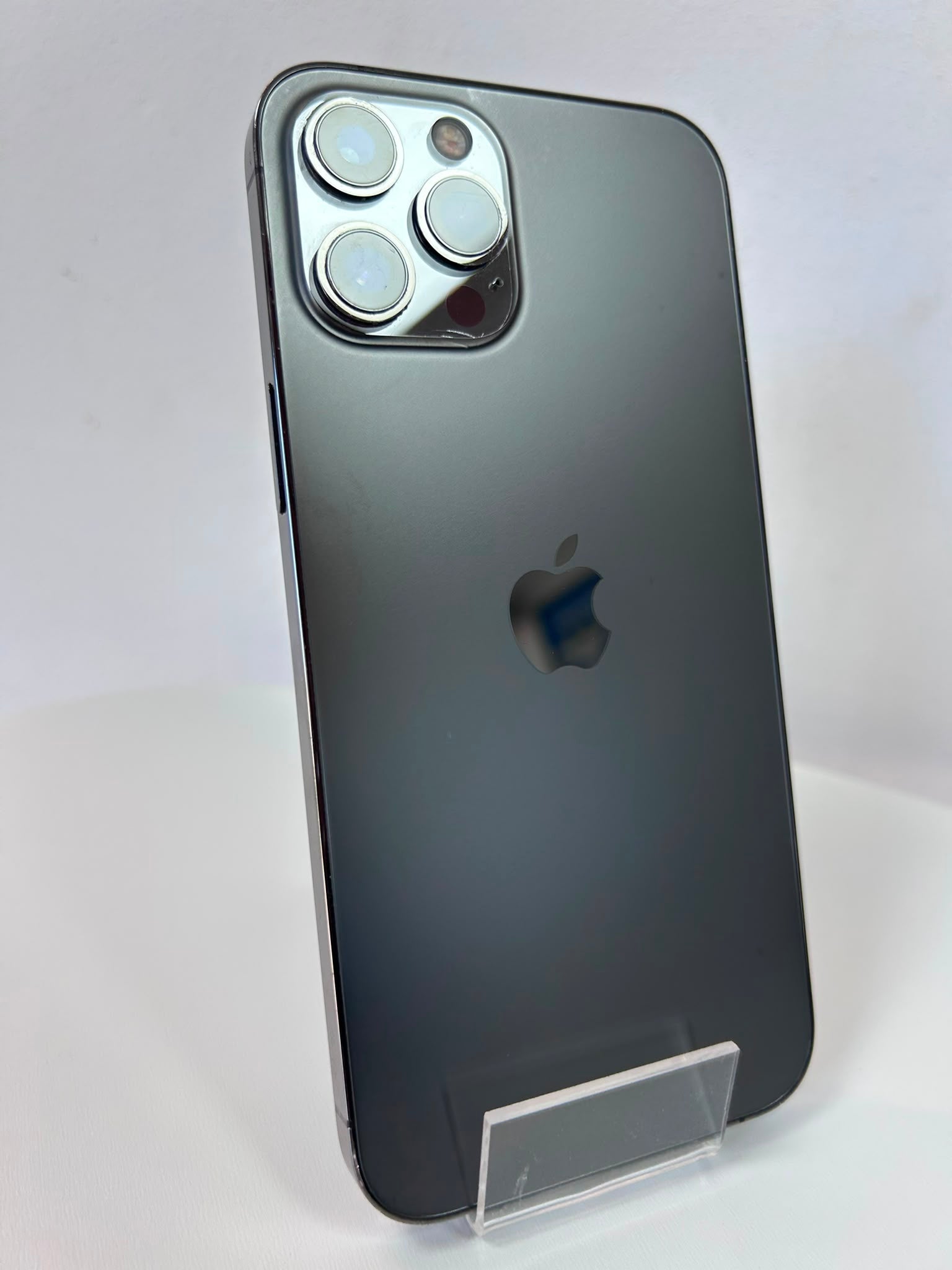 iPhone 15 Pro Max Black Titanium 256GB – Smartphone Premium cu Design Elegant