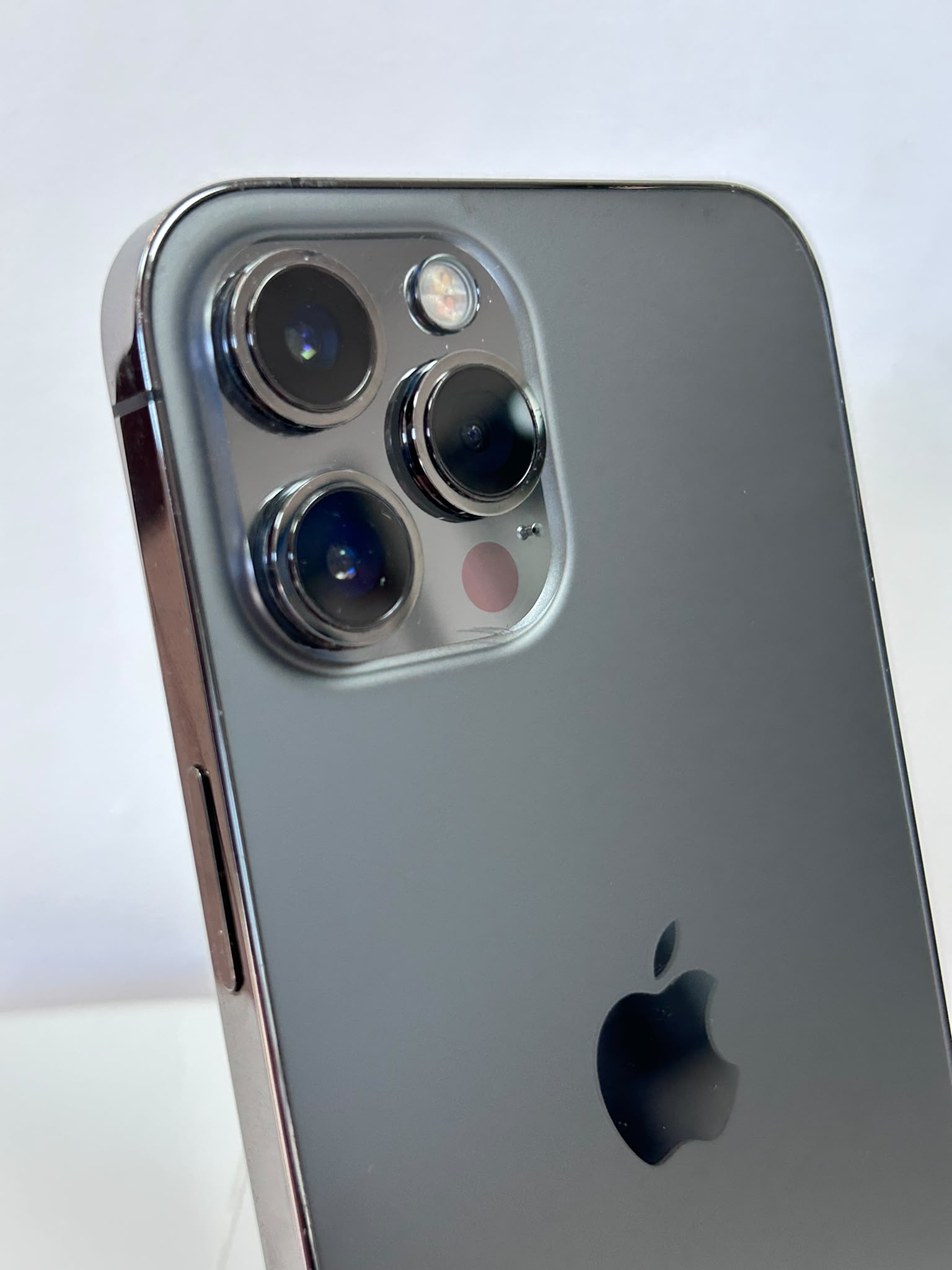 iPhone 12 Pro Max Graphite 128GB – Smartphone Premium cu Design Elegant