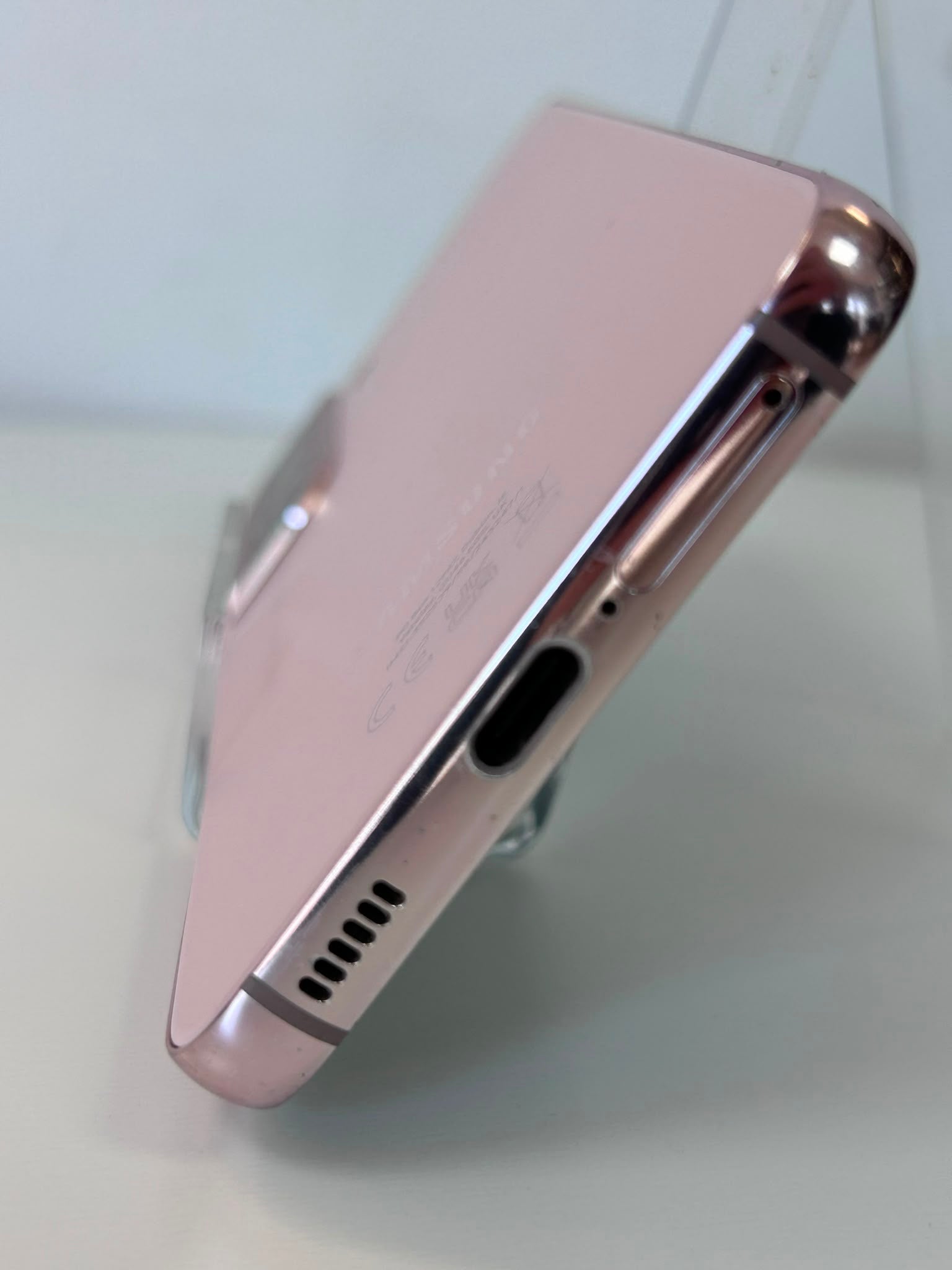 Samsung Galaxy S22 Pink Gold 128GB – Smartphone Premium cu Design Elegant