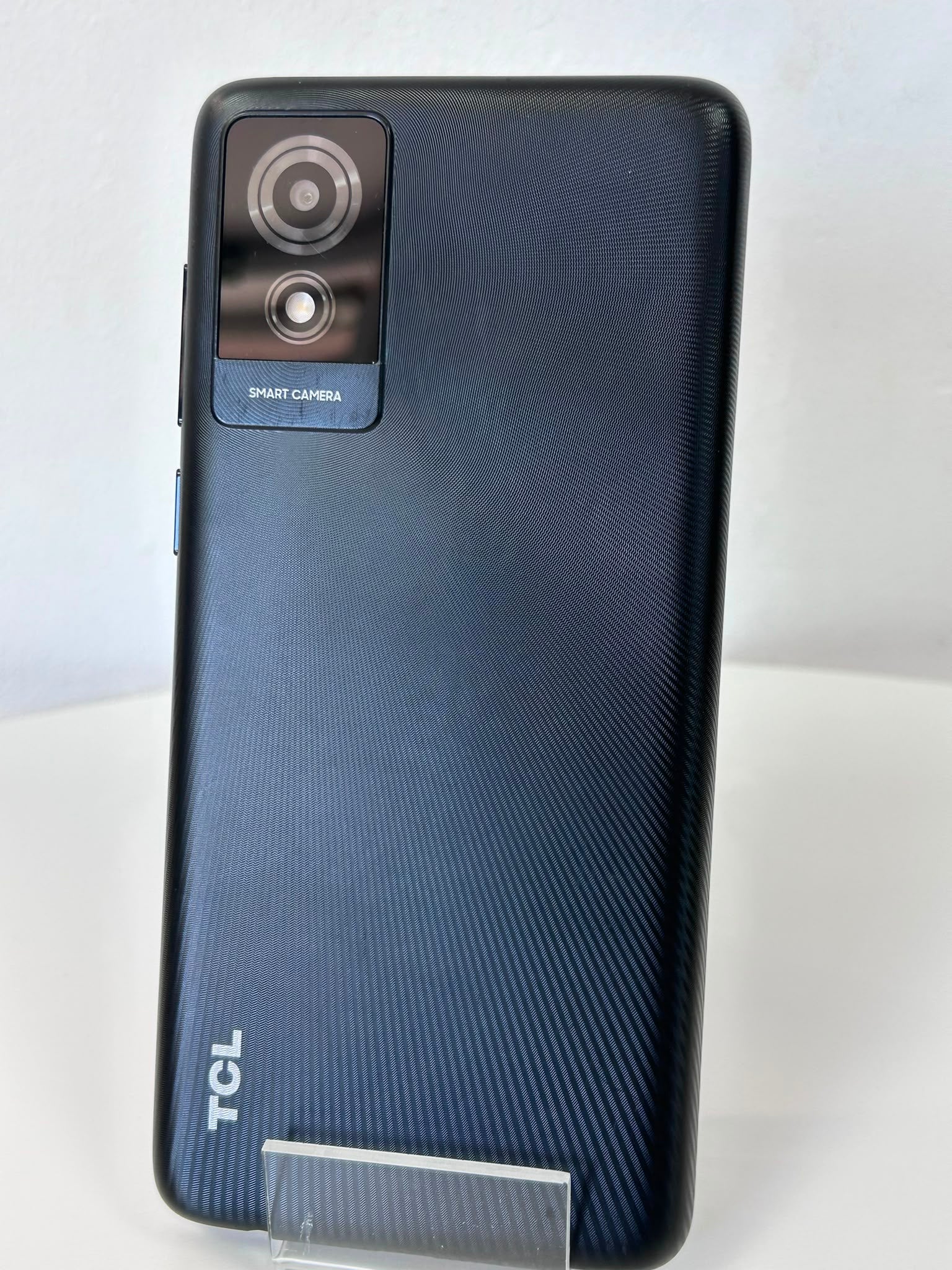 TCL T433D Negru 32GB – Telefon Accesibil pentru Utilizare Zilnică