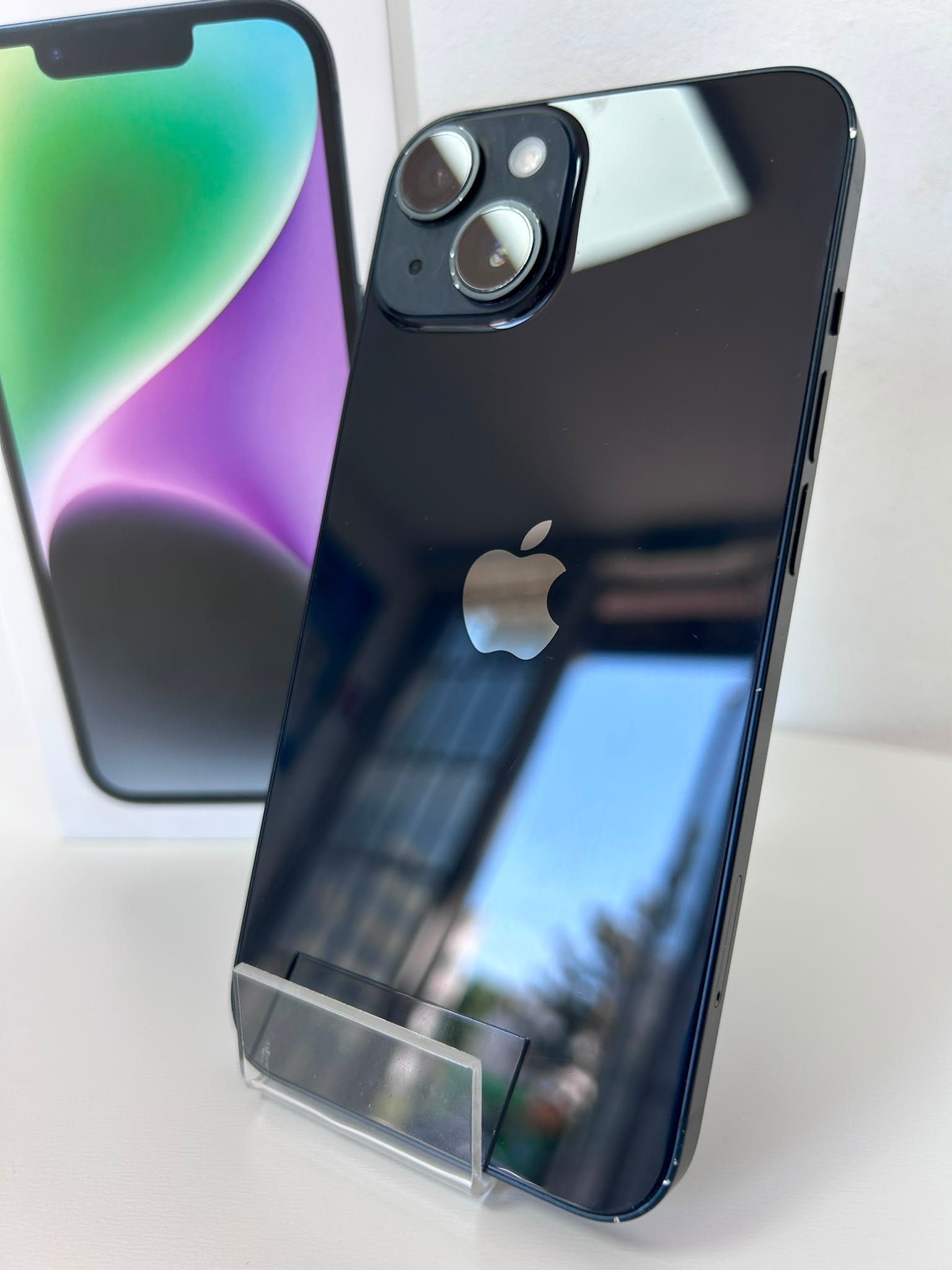 iPhone 14 Midnight 128GB – Smartphone Premium cu Design Elegant