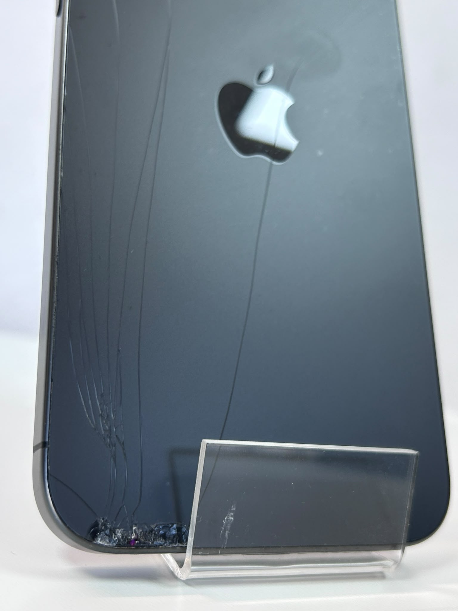 iPhone 15 Pro Max Black Titanium 256GB – Smartphone Premium cu Design Elegant