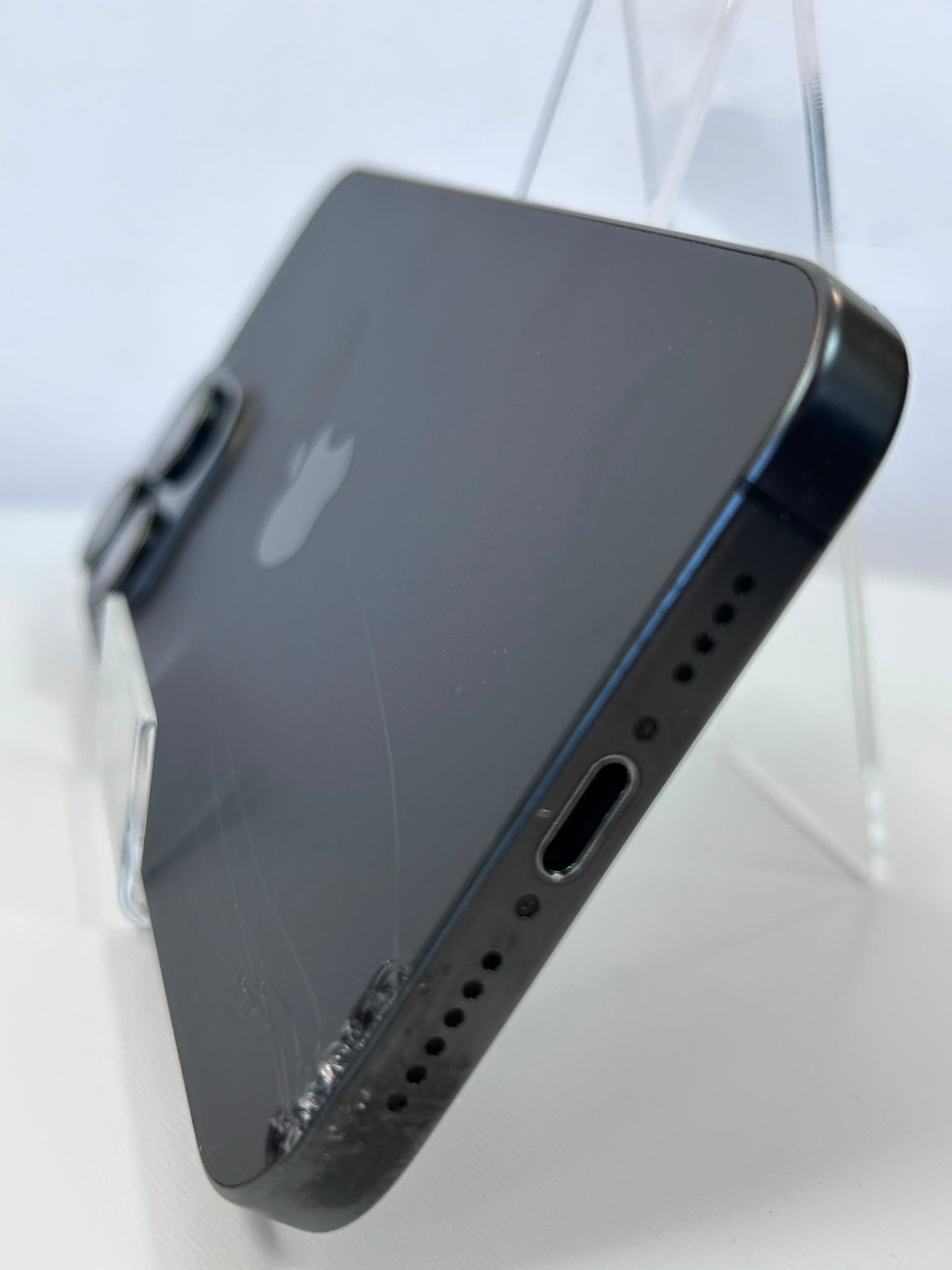 iPhone 15 Pro Max Black Titanium 256GB – Smartphone Premium cu Design Elegant