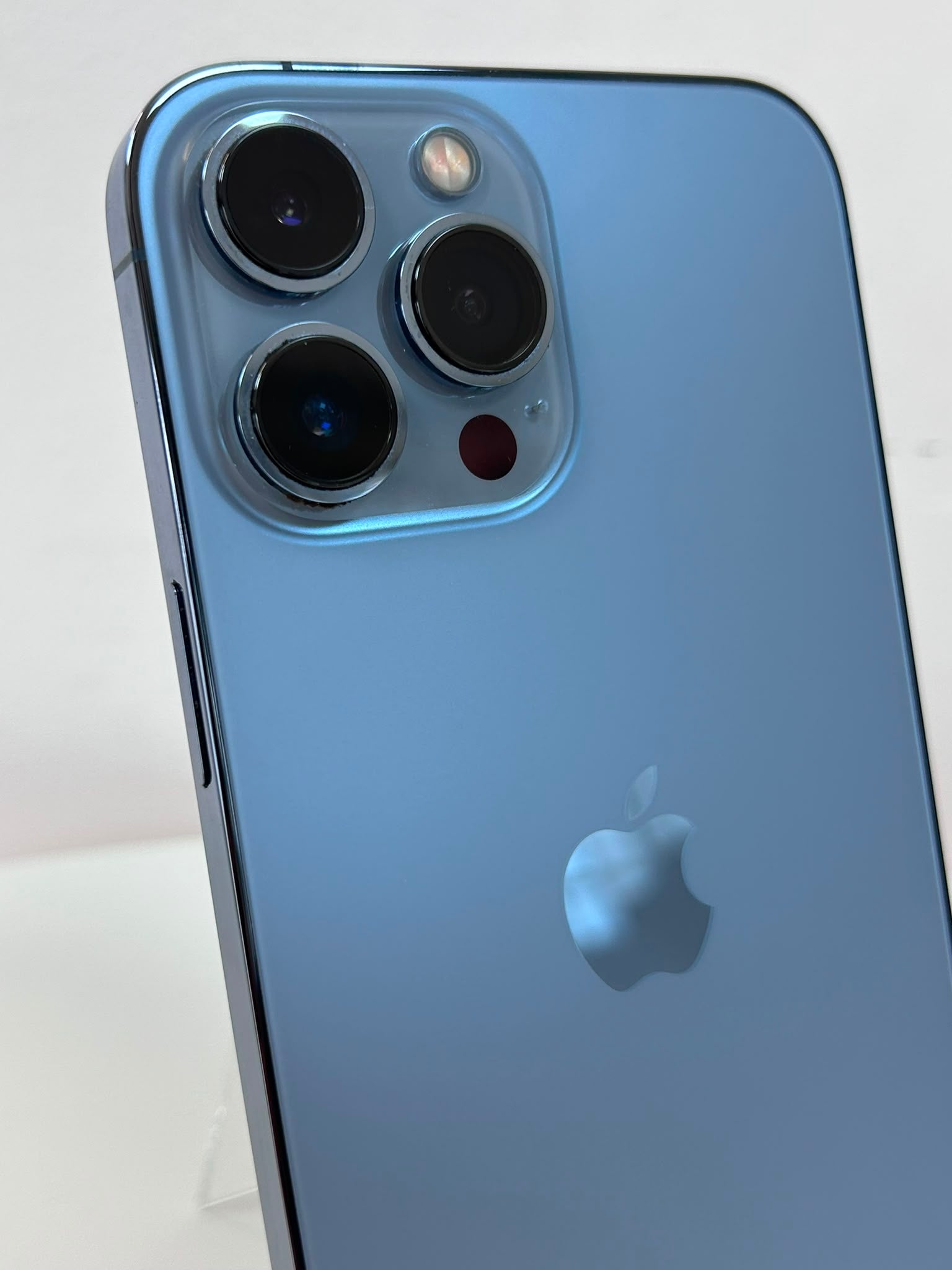 iPhone 13 Pro Max Sierra Blue 1TB – Smartphone Premium cu Stocare Ultra Generoasă