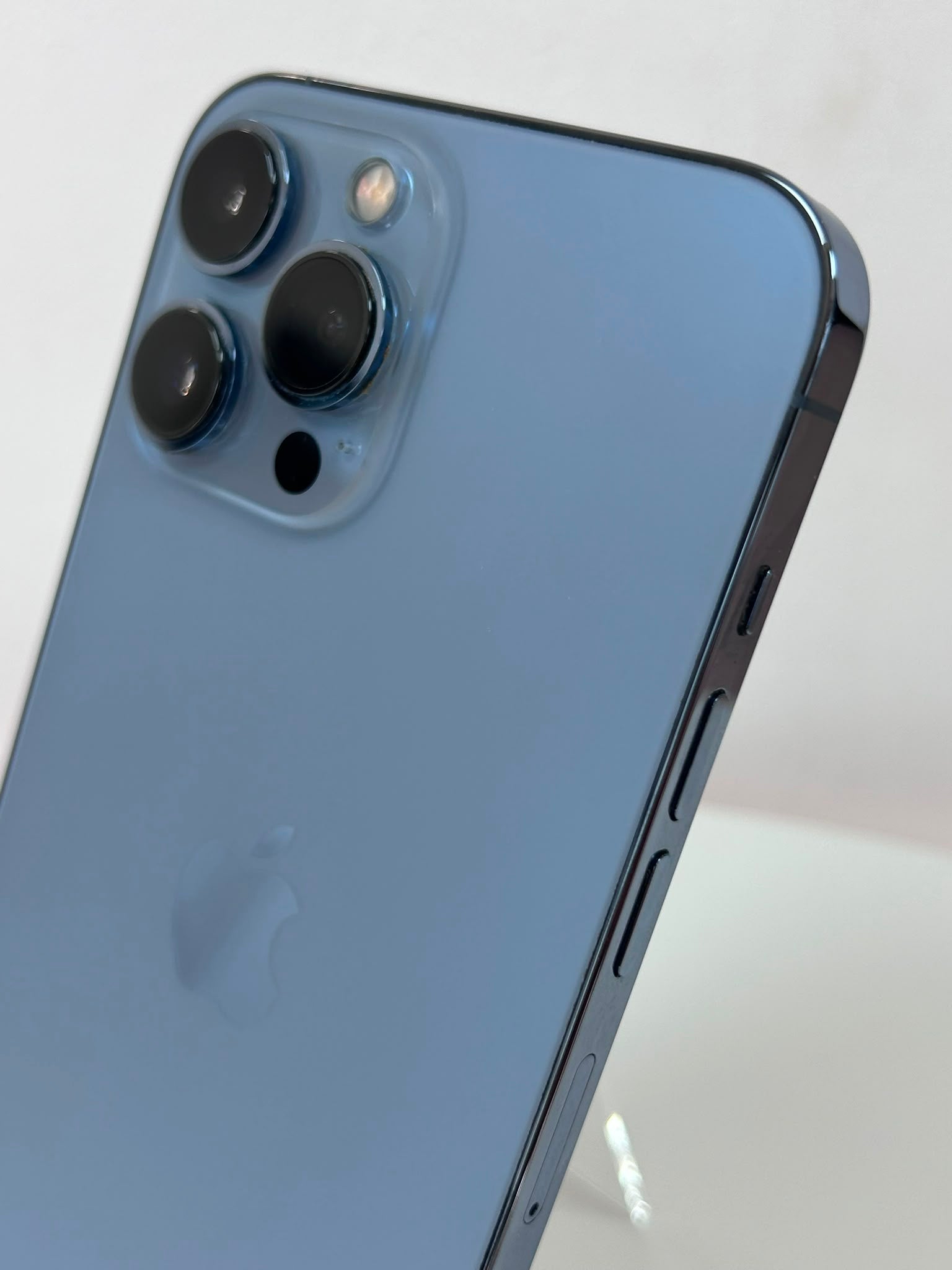 iPhone 13 Pro Max Sierra Blue 1TB – Smartphone Premium cu Stocare Ultra Generoasă