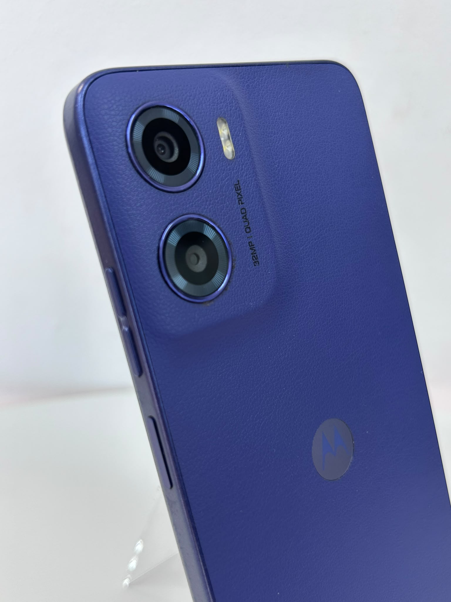 Motorola Moto E15 Fresh Lavender 64GB 2GB RAM Dual SIM 4G – Smartphone Accesibil