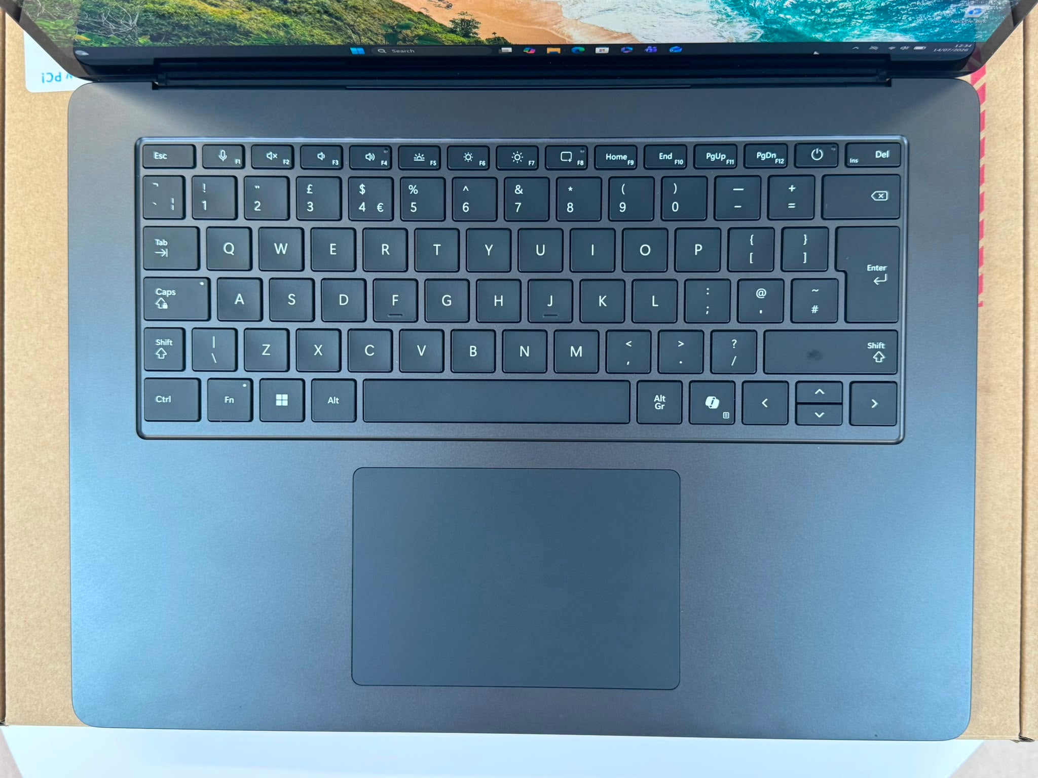 Microsoft Surface Laptop 7 Black 32GB RAM 1TB SSD Snapdragon X Elite