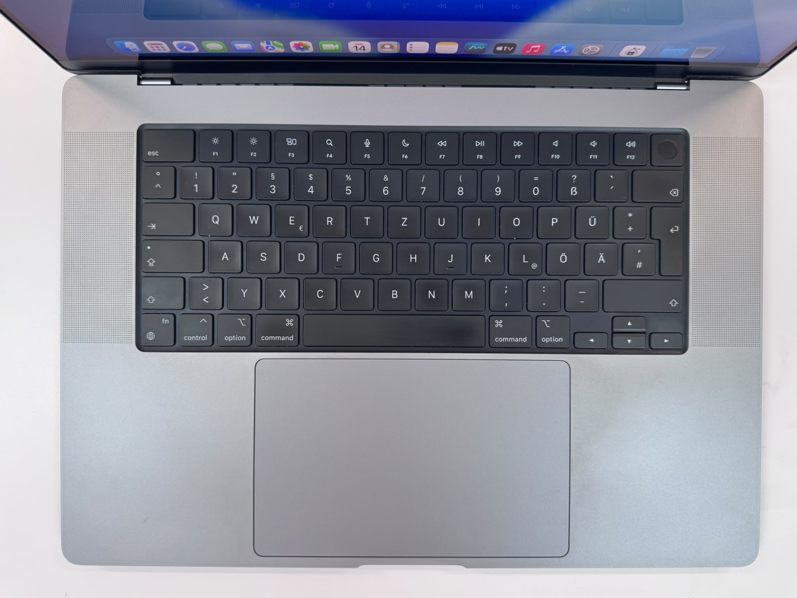 Apple MacBook Pro 16 2021 M1 Pro 16GB RAM 512GB SSD Silver