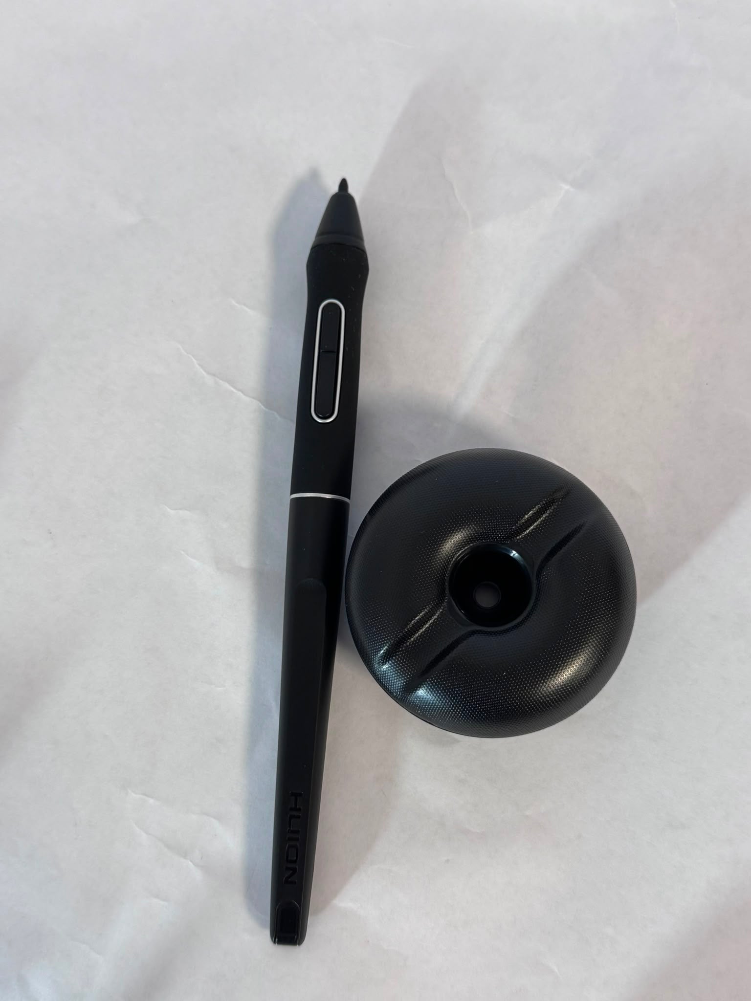 Huion Kamvas Pro 12 Black – Tabletă Grafică cu Ecran Full HD și 8192 Niveluri de Presiune