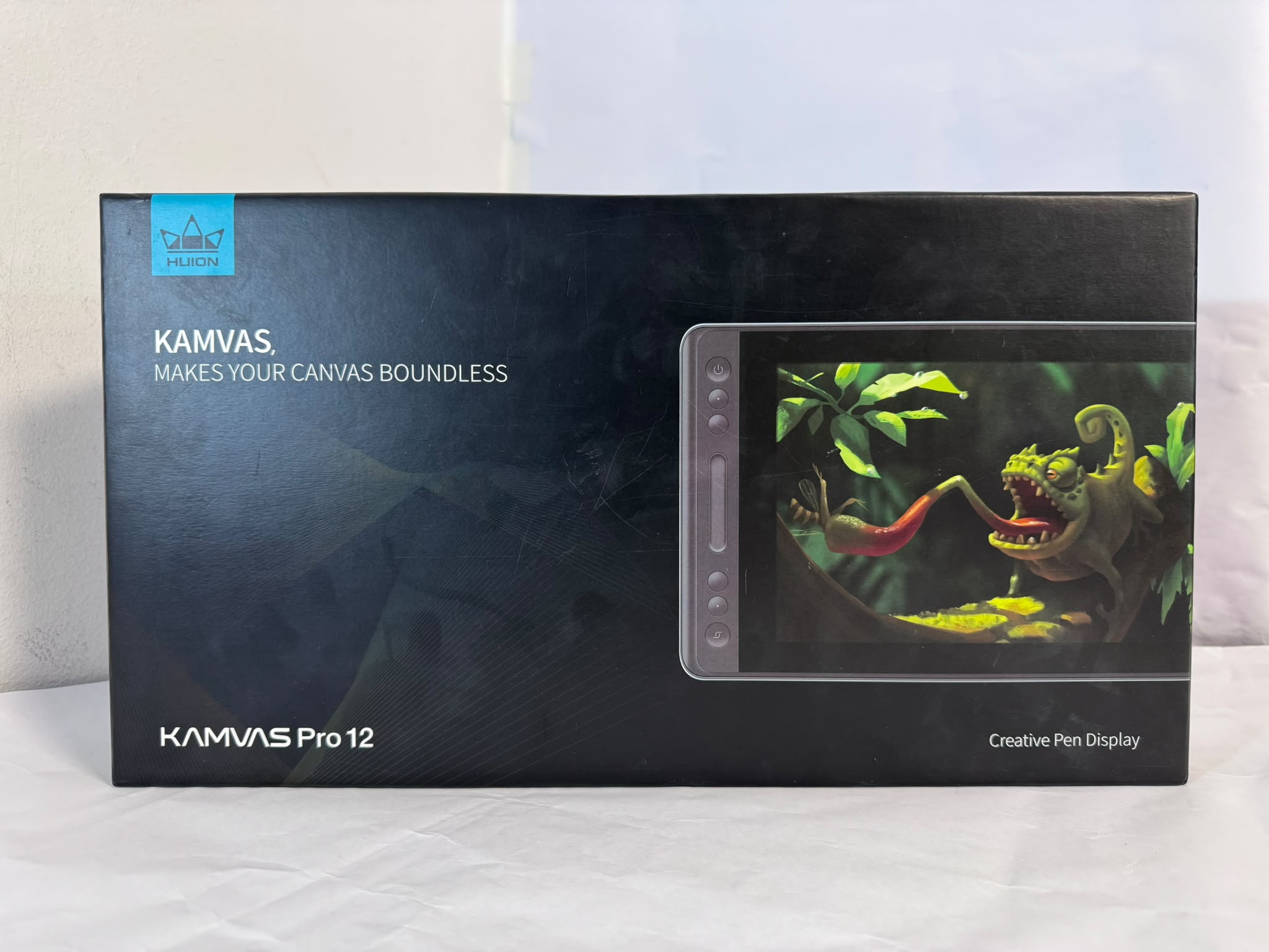 Huion Kamvas Pro 12 Black – Tabletă Grafică cu Ecran Full HD și 8192 Niveluri de Presiune