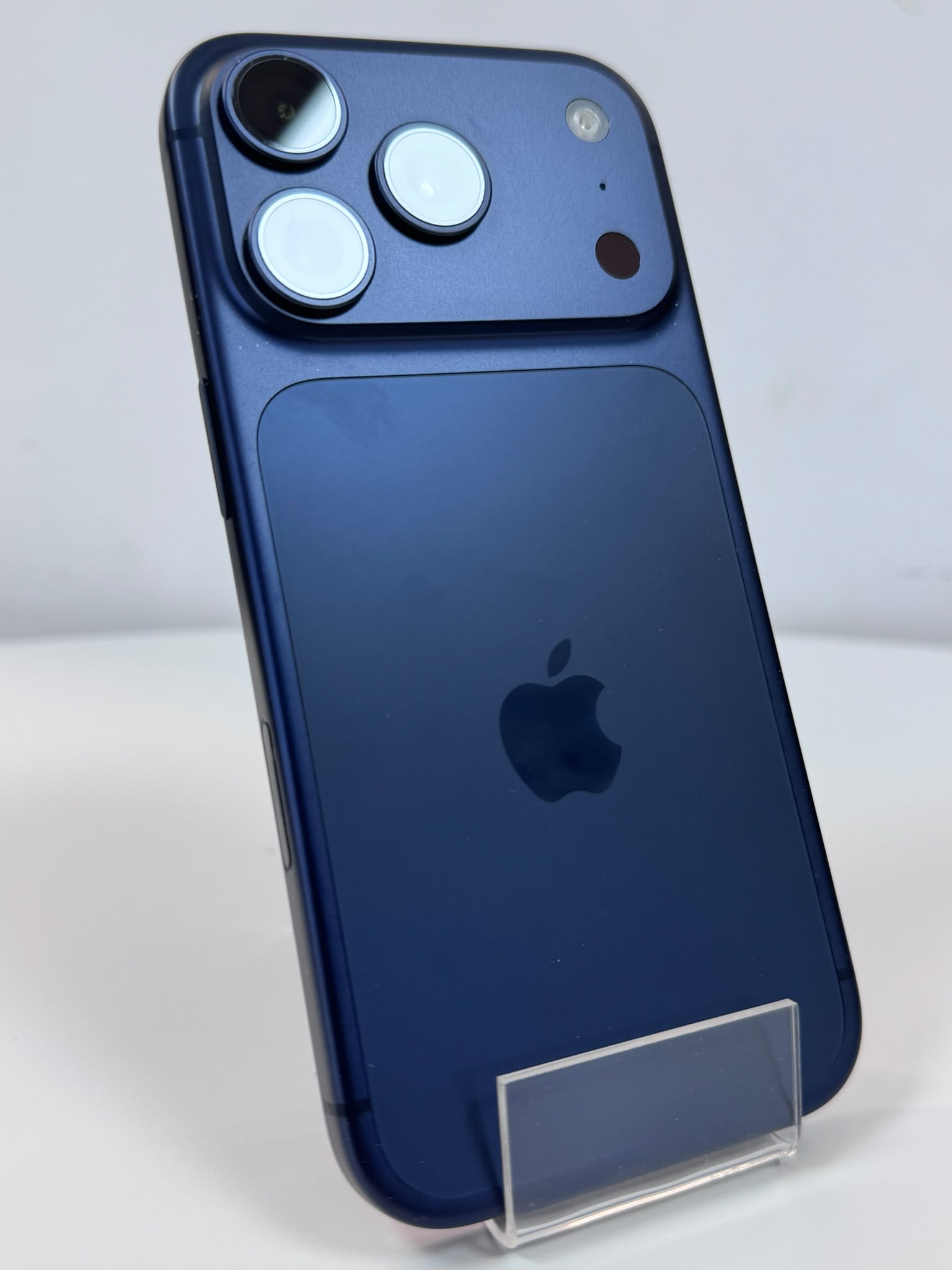 Apple iPhone 17 Pro 256GB 5G Deep Blue