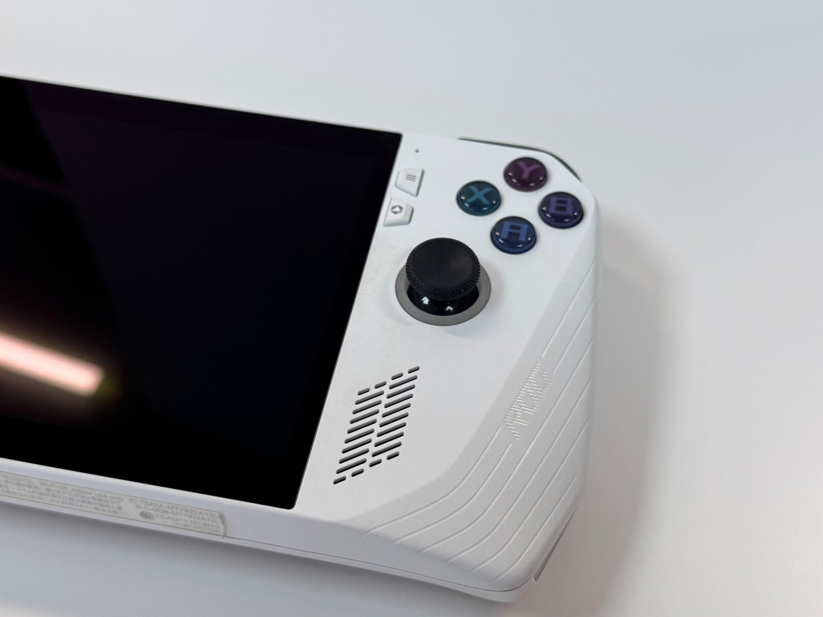Consolă Portabilă Gaming ASUS ROG Ally Z1 Extreme, 16GB LPDDR5, SSD 512GB, White