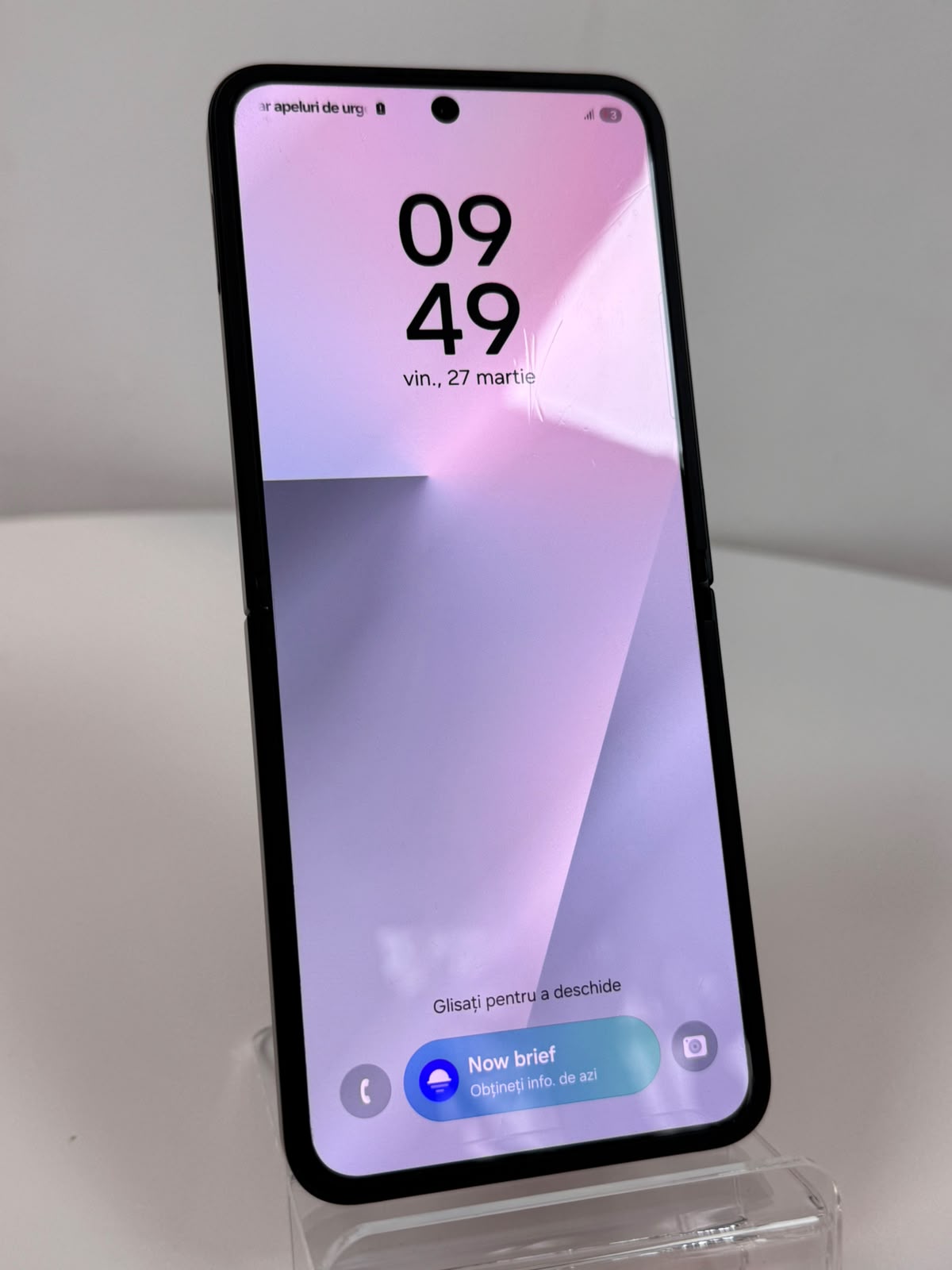 Telefon Samsung Galaxy Z Flip7 FE, 128GB, 8GB RAM, 5G, Black – Smartphone Pliabil