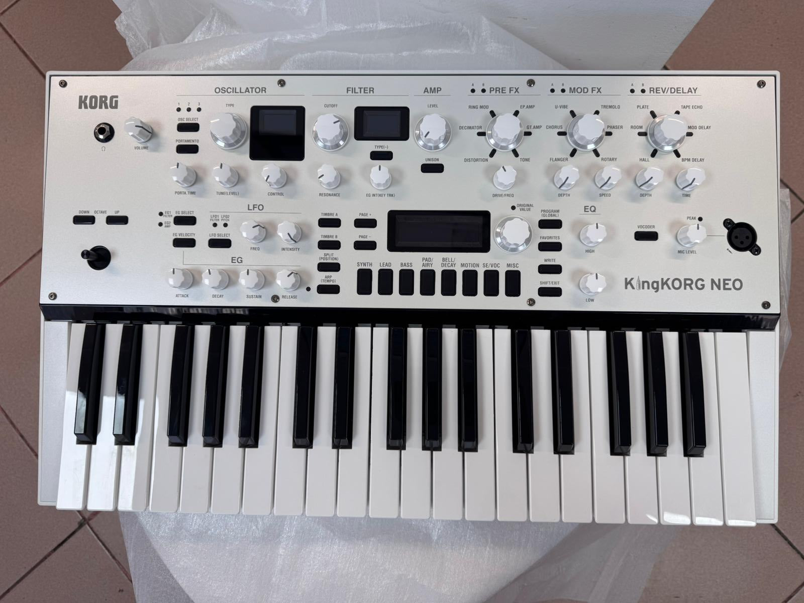 Korg KingKORG NEO Sintetizator, 37 clape, Virtual Analog