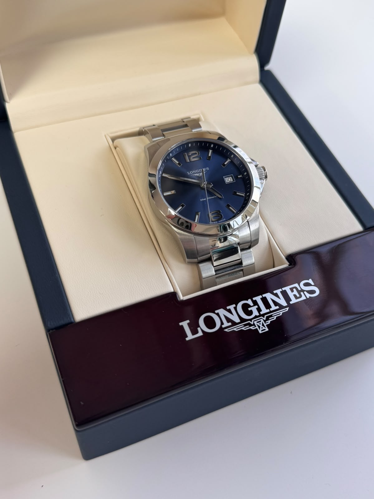 Ceas Longines Conquest L3.759.4.96.6, 41 mm, Sunray Blue, Quartz, Oțel Inoxidabil