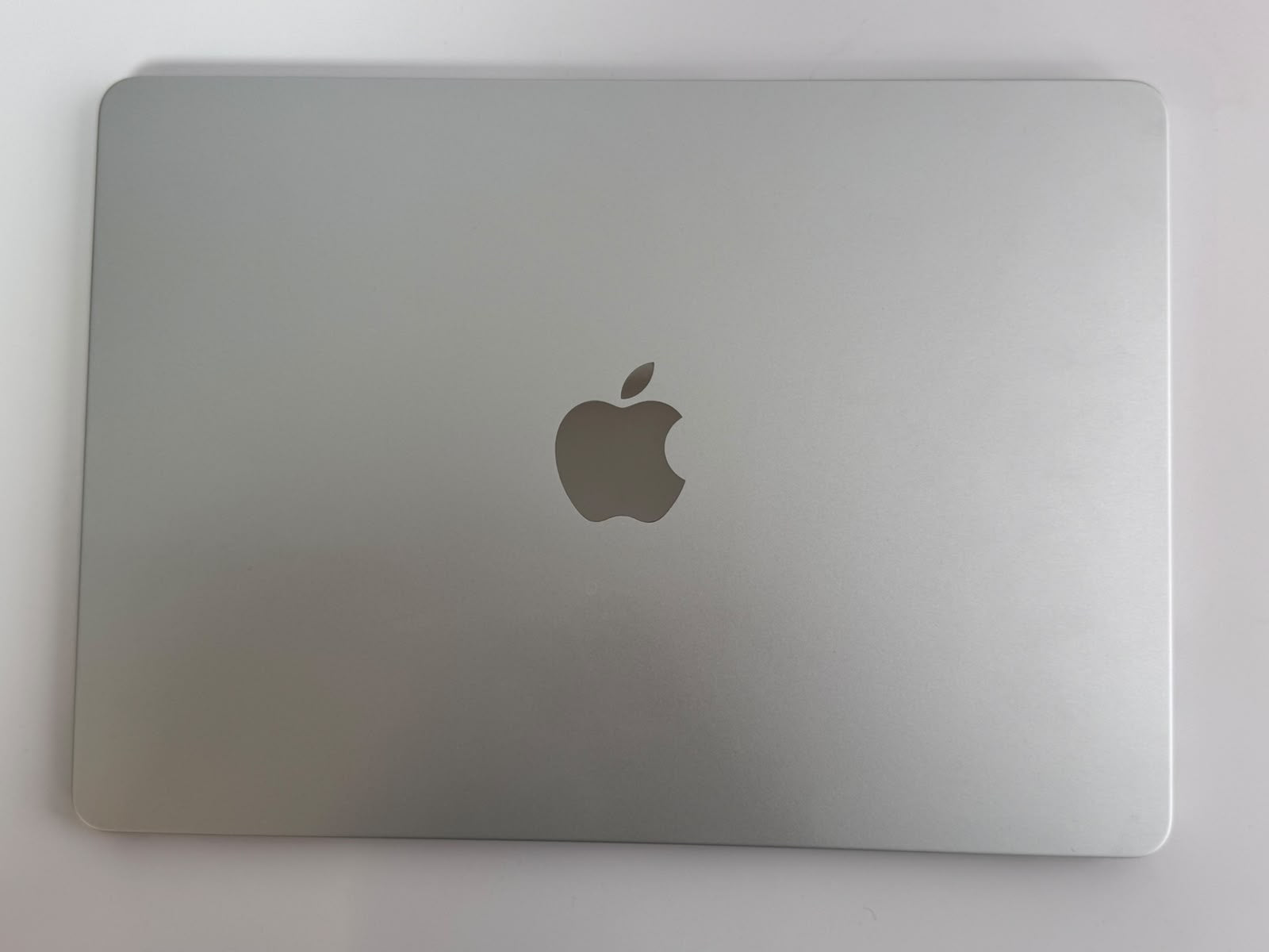 Laptop Apple MacBook Air M3, 13,6”, 16GB RAM, 512GB SSD, macOS