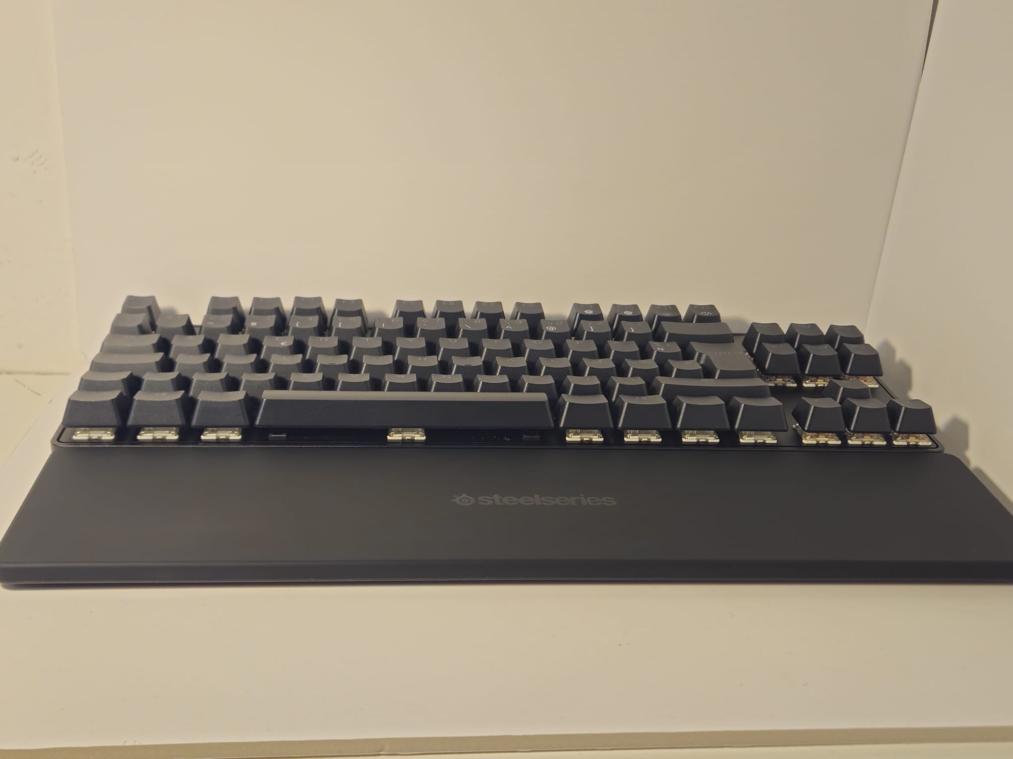 Tastatură Gaming SteelSeries Apex Pro TKL Gen 3 – AZERTY
