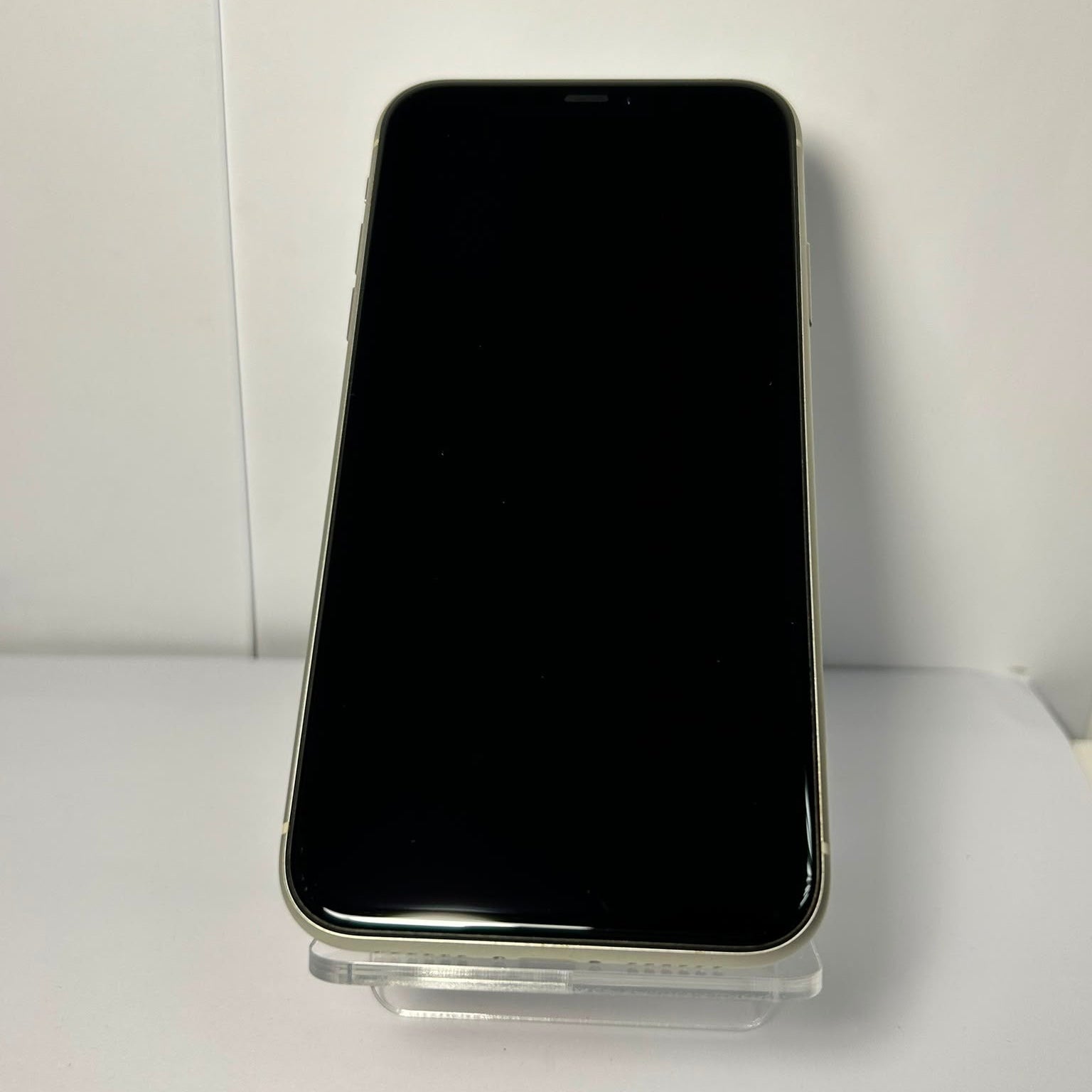 iPhone 11 64GB Alb Baterie 87%
