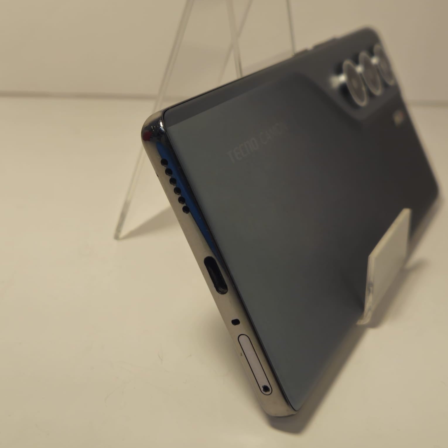 Telefon TECNO CAMON 40 Pro – 256GB