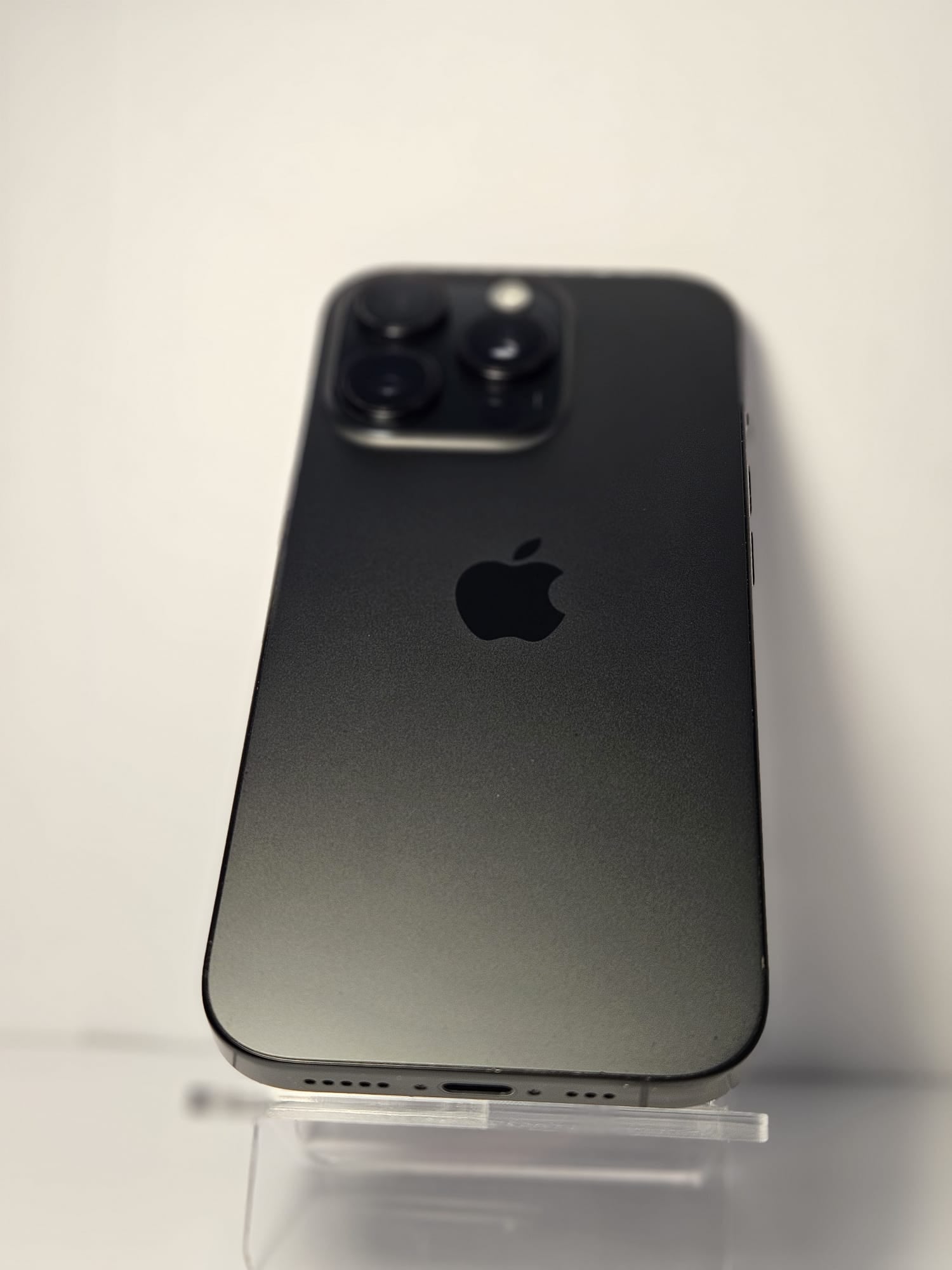 Apple iPhone 16 Pro 256GB Black Titanium Baterie 100%