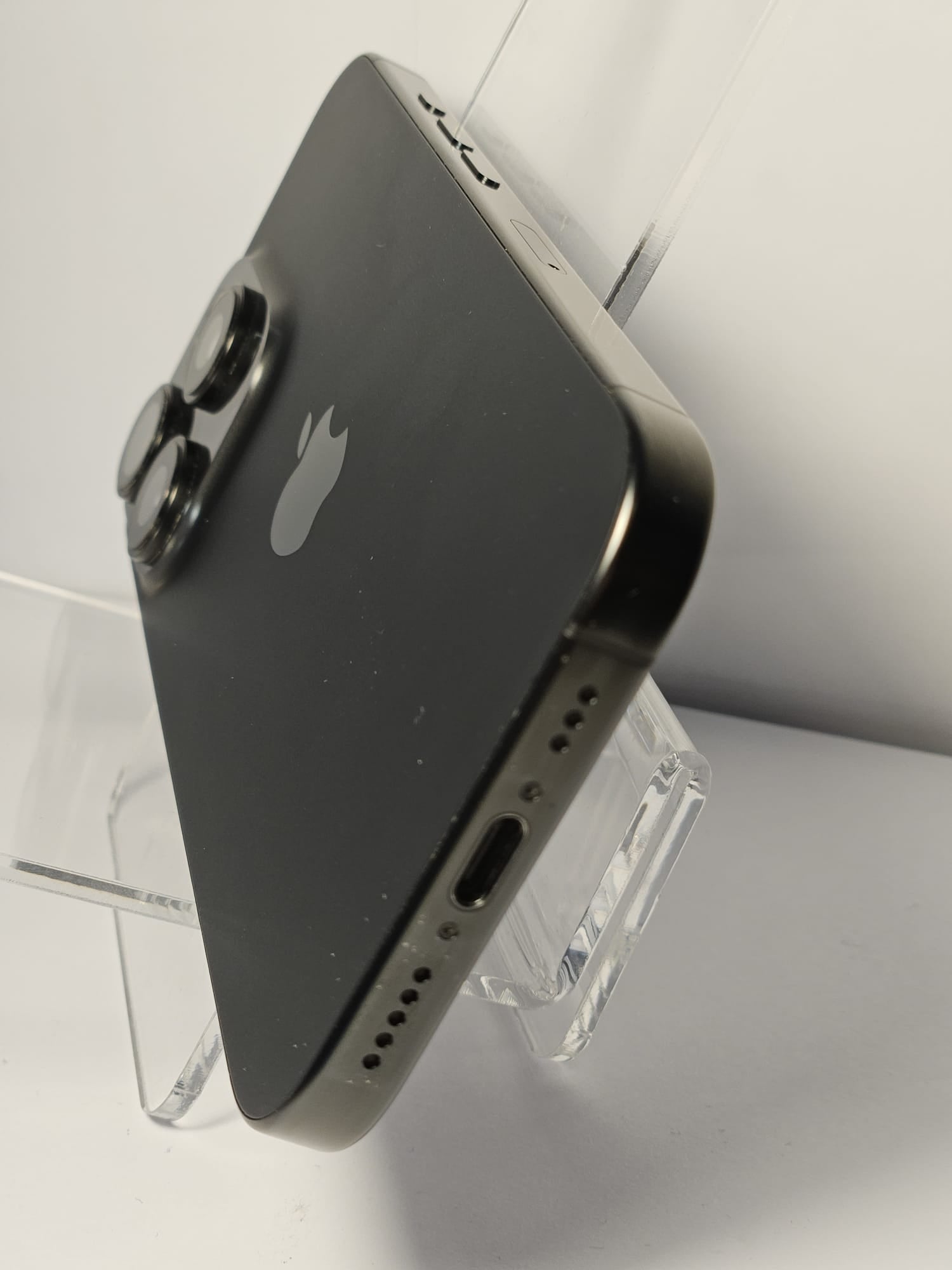 Apple iPhone 16 Pro 256GB Black Titanium Baterie 100%