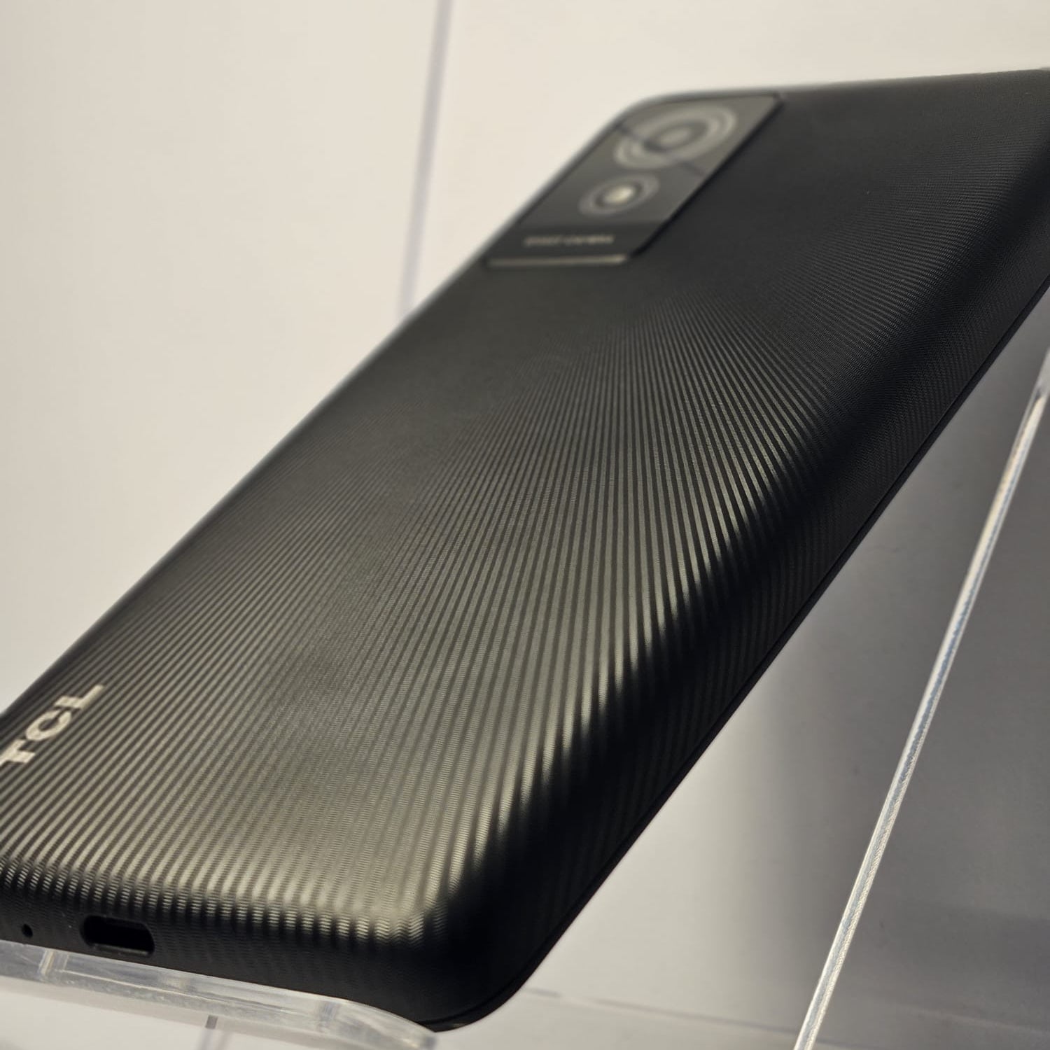 TCL 501 Negru 2GB RAM / 32GB FullBox – Ca Nou