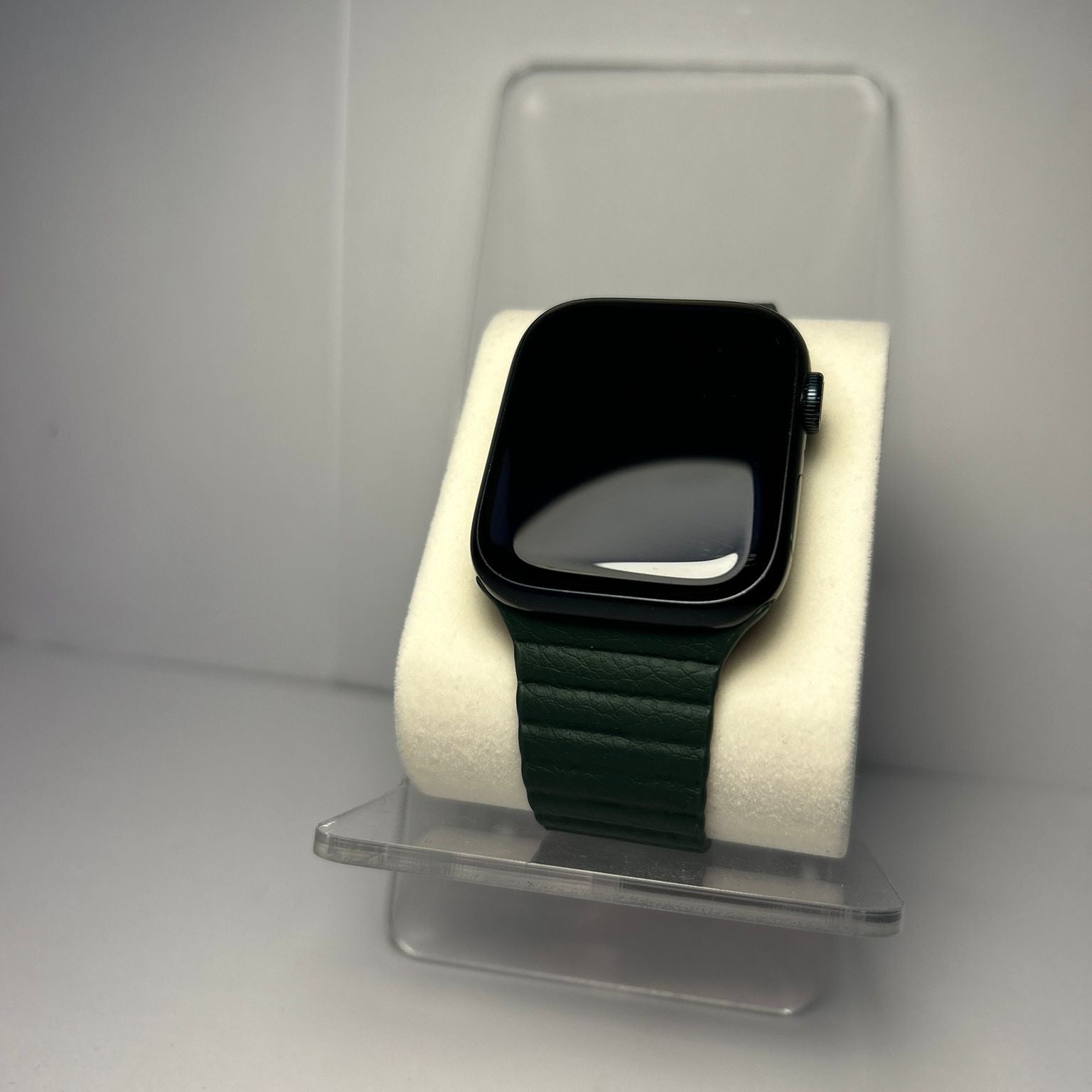 Apple Watch 8, 44MM, Baterie 100% - Stare Buna
