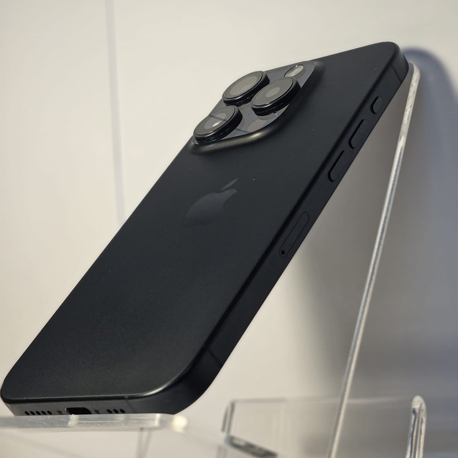 Apple iPhone 15 Pro, Negru, 128GB - Stare Excelenta