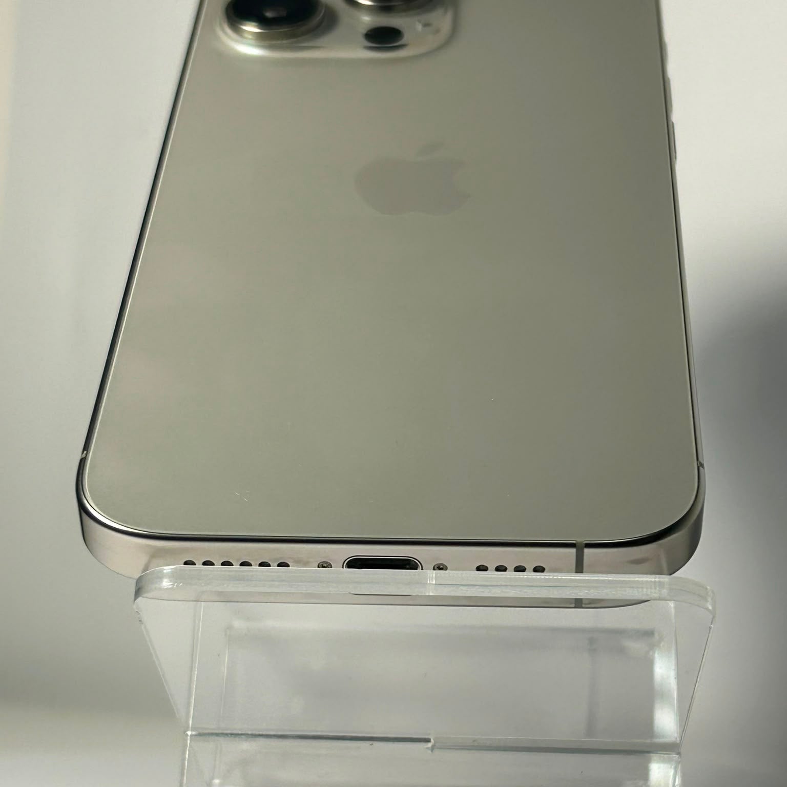 iPhone 16 Pro Max 256GB Natural Titanium – Baterie 91%